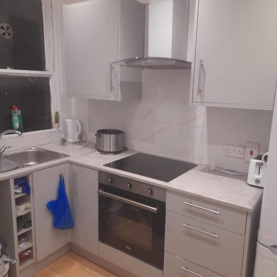 Self-Contained Flat On The 2Nd Floor You Will Share With One Other Guest, In A Family House 2 Minutes Walk From Tufnell Park Station 2Nd Floor With Stairs Лондон Екстер'єр фото